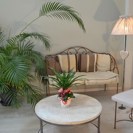 Bed and Breakfast Le Logis De Saint-Martin Haute-Goulaine Экстерьер фото