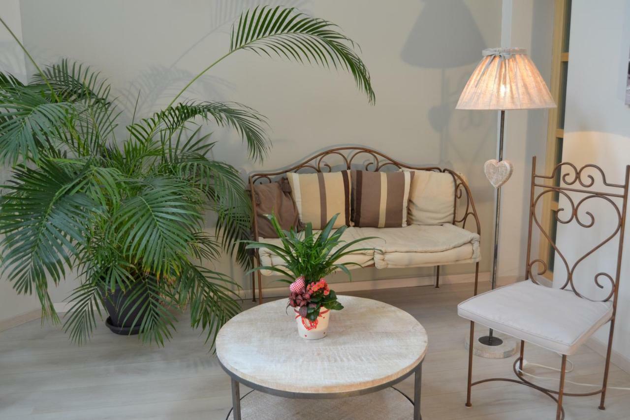 Bed and Breakfast Le Logis De Saint-Martin Haute-Goulaine Экстерьер фото